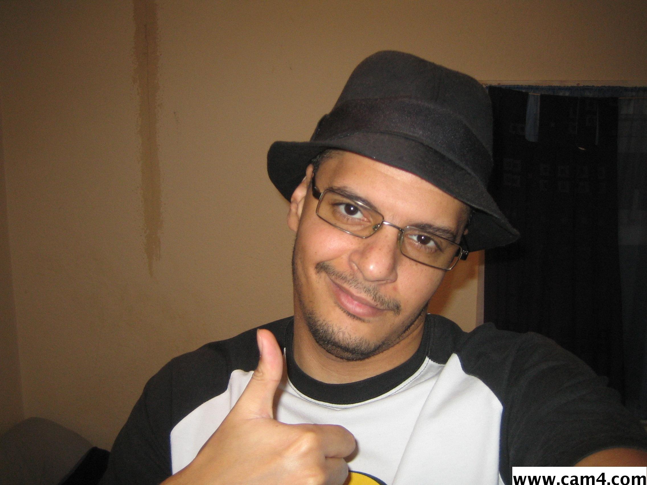 alchemist81 live from United Kingdom