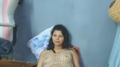 amara_roll01 live from United States