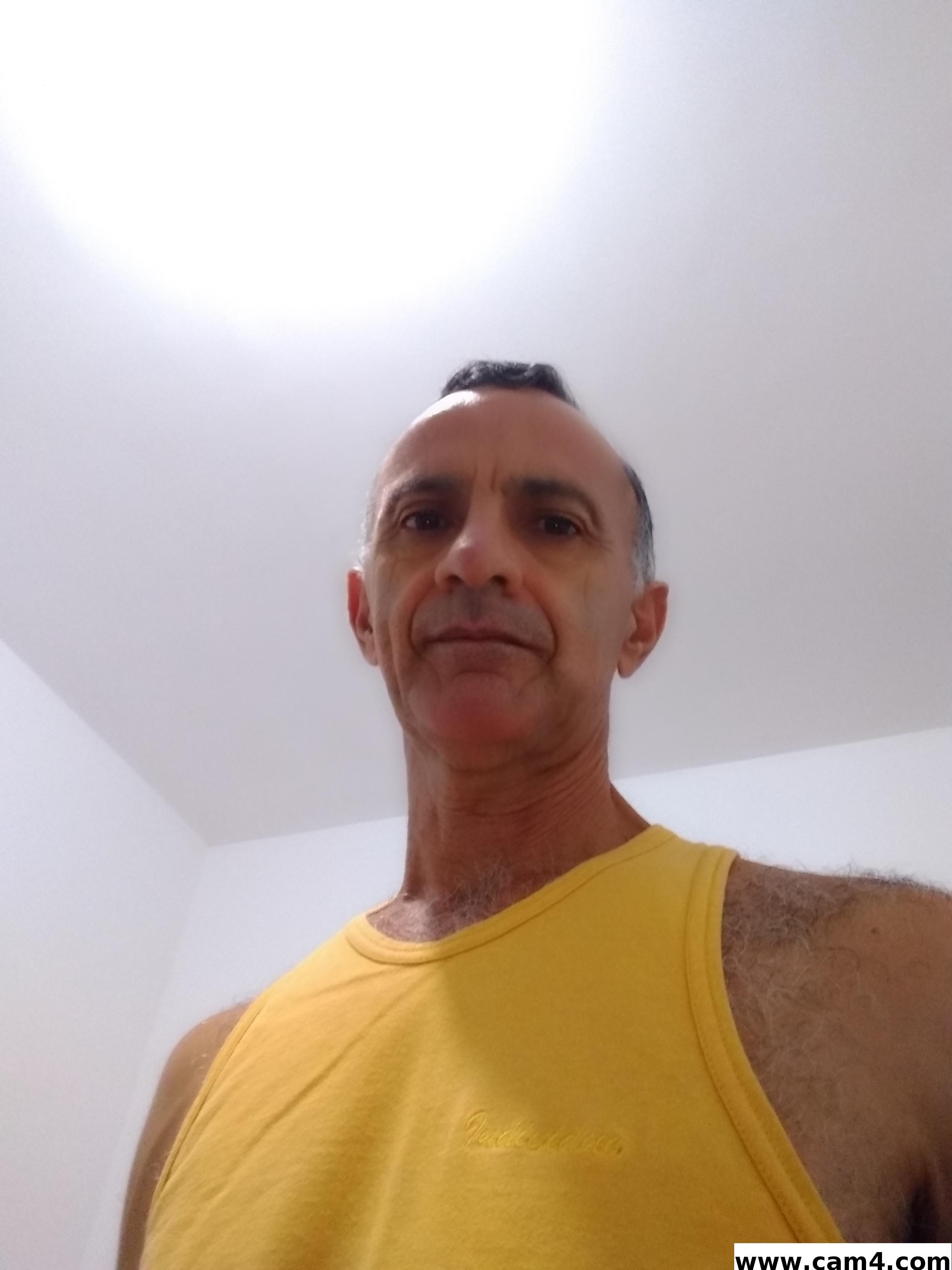 arlon572 live from Brazil