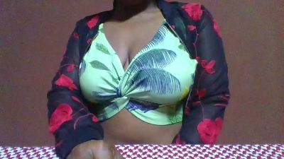 boobesexy live from Madagascar