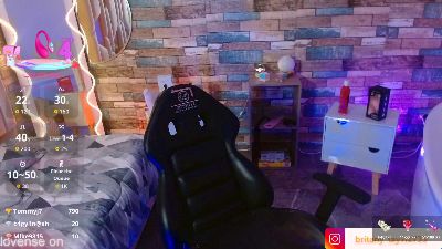 boyfox_tay live from United States