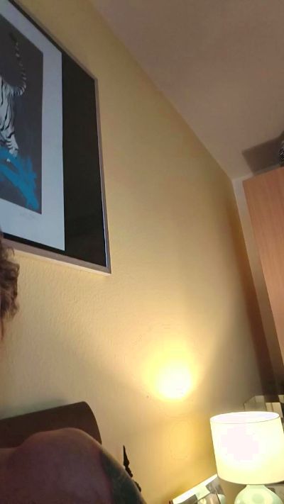 buddy3764 live from Switzerland