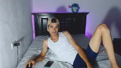 caarloss_25 live from Colombia