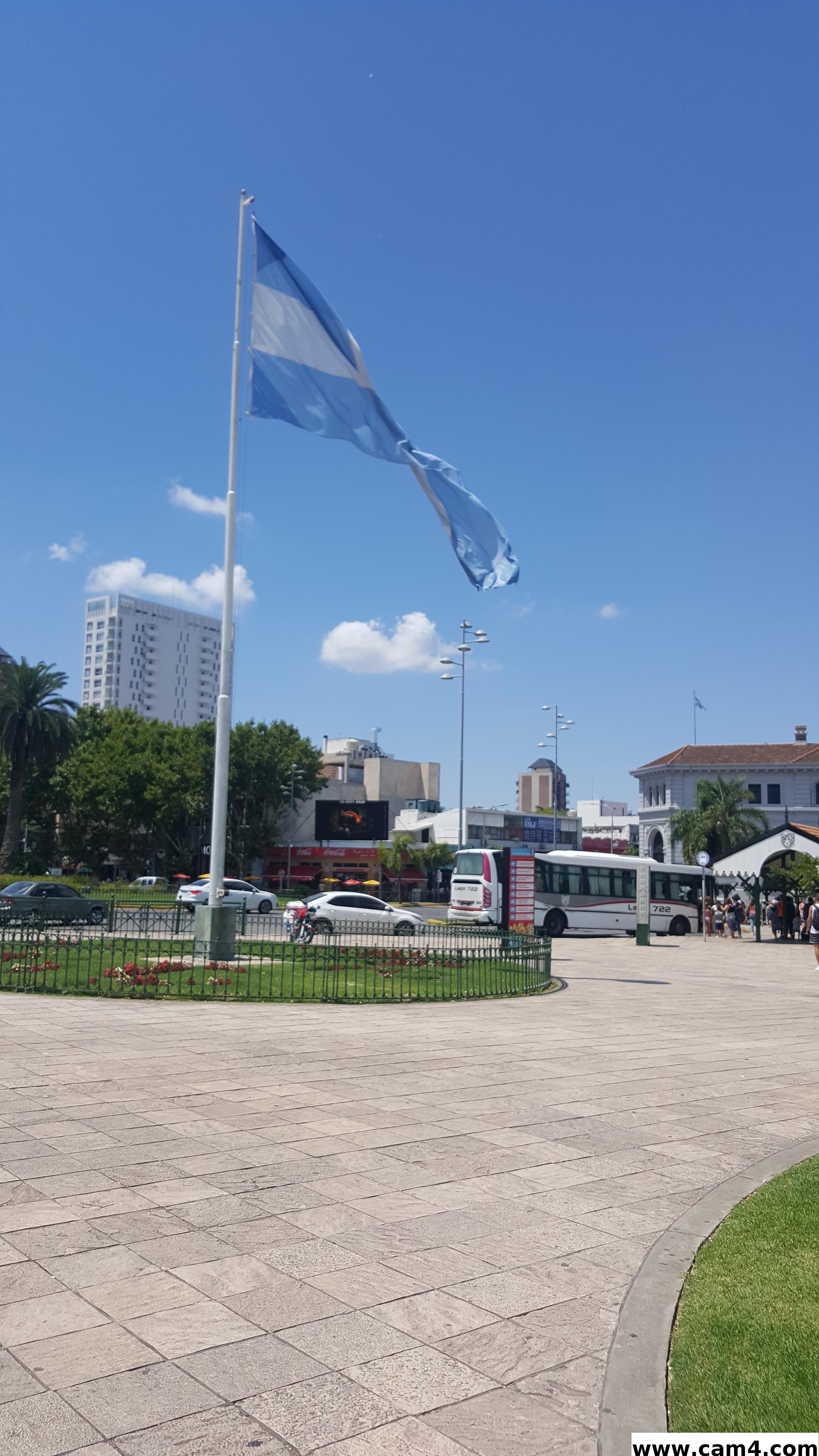 cambita25 live from Argentina