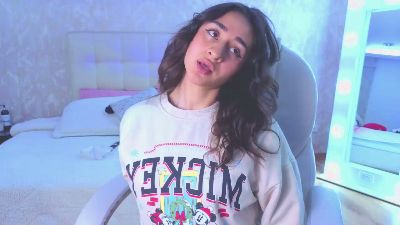 candy_purple_ live from Colombia