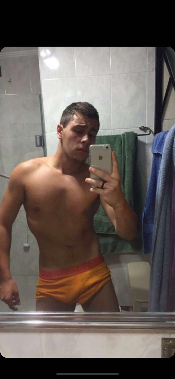 carmoxxx2 live from Brazil