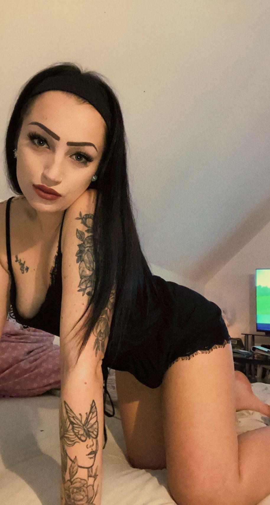 celinamariax live from Germany