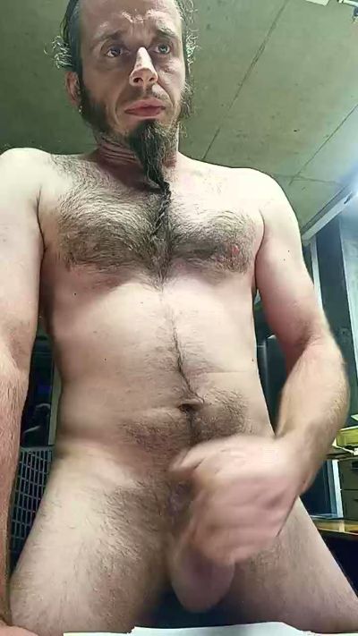 charlie21986 live from Switzerland