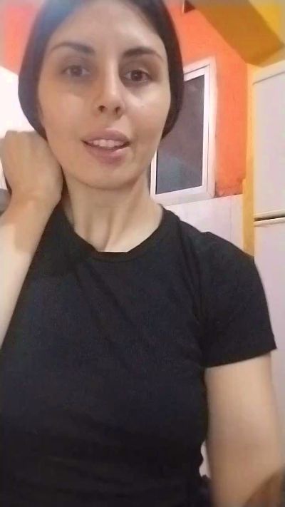danielaa8 live from Argentina