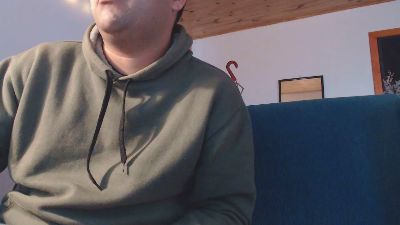 danielito29_ live from Argentina