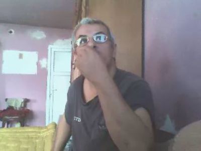 dickhead_hot live from Romania