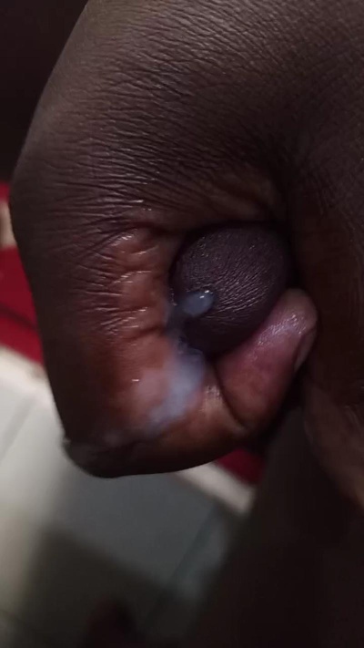 domvibesx live from Kenya