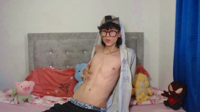 dylann_ross live from Colombia