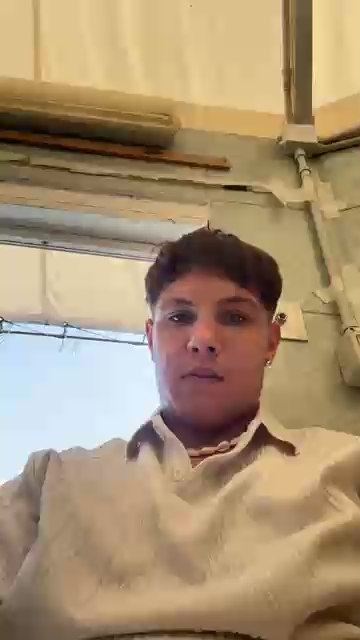 elmacho232 live from Italy