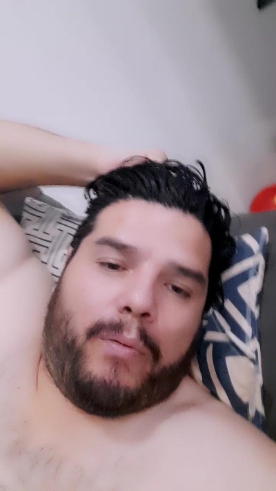 emmalove877 live from Mexico