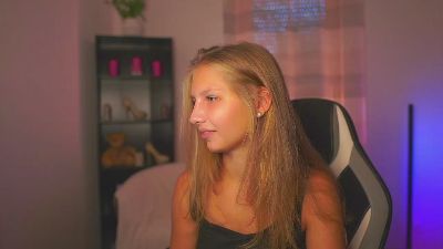 emmie_murray live from Czechia