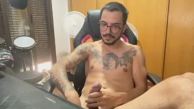 frostdiika live from Spain