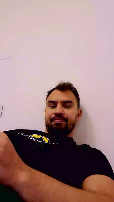 gianny909 live from Italy