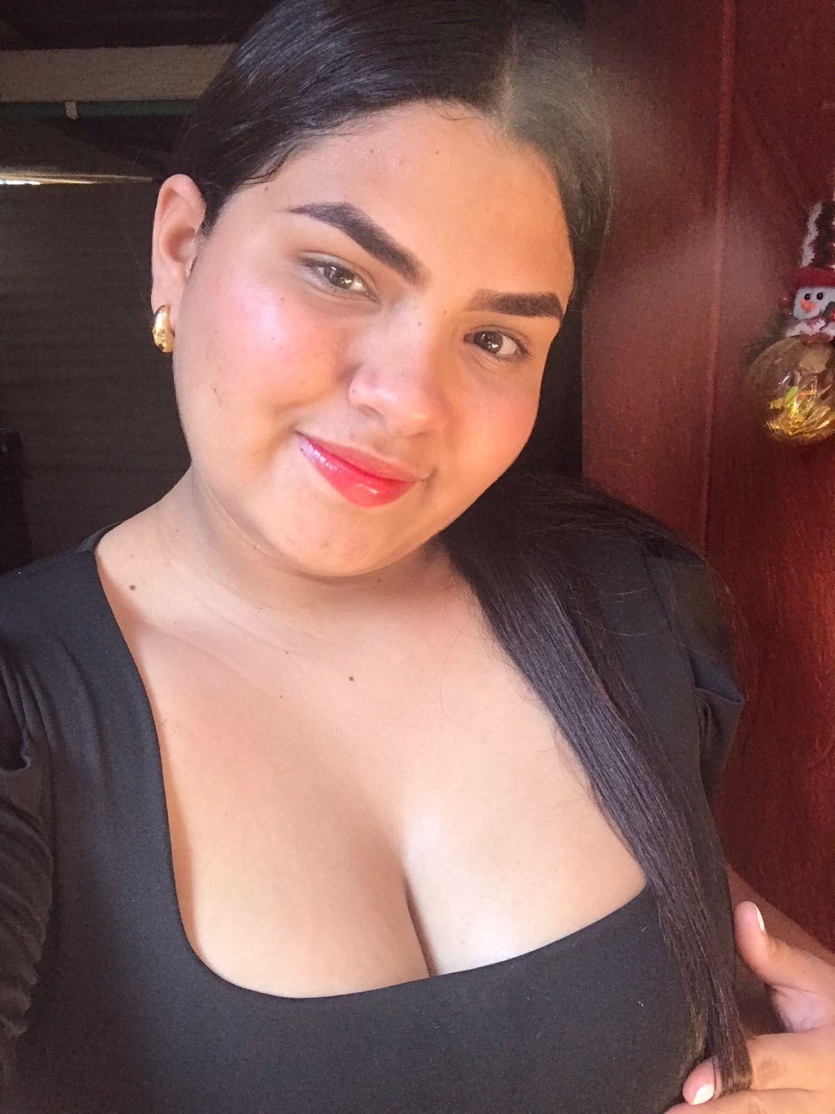 hapihot live from Colombia