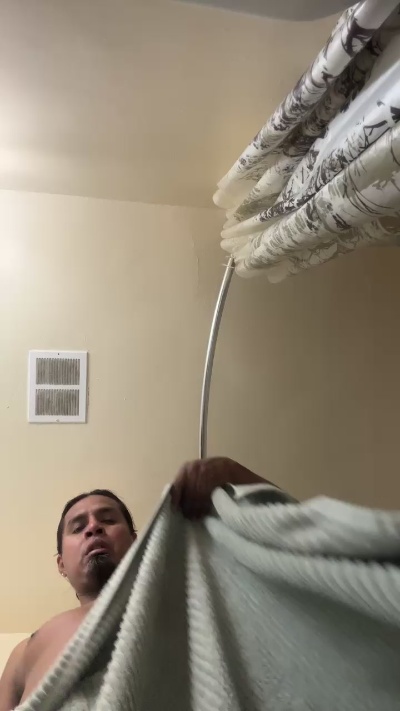 hernan_20 live from Canada