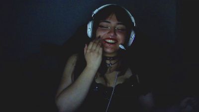hiddenkxtty live from Chile