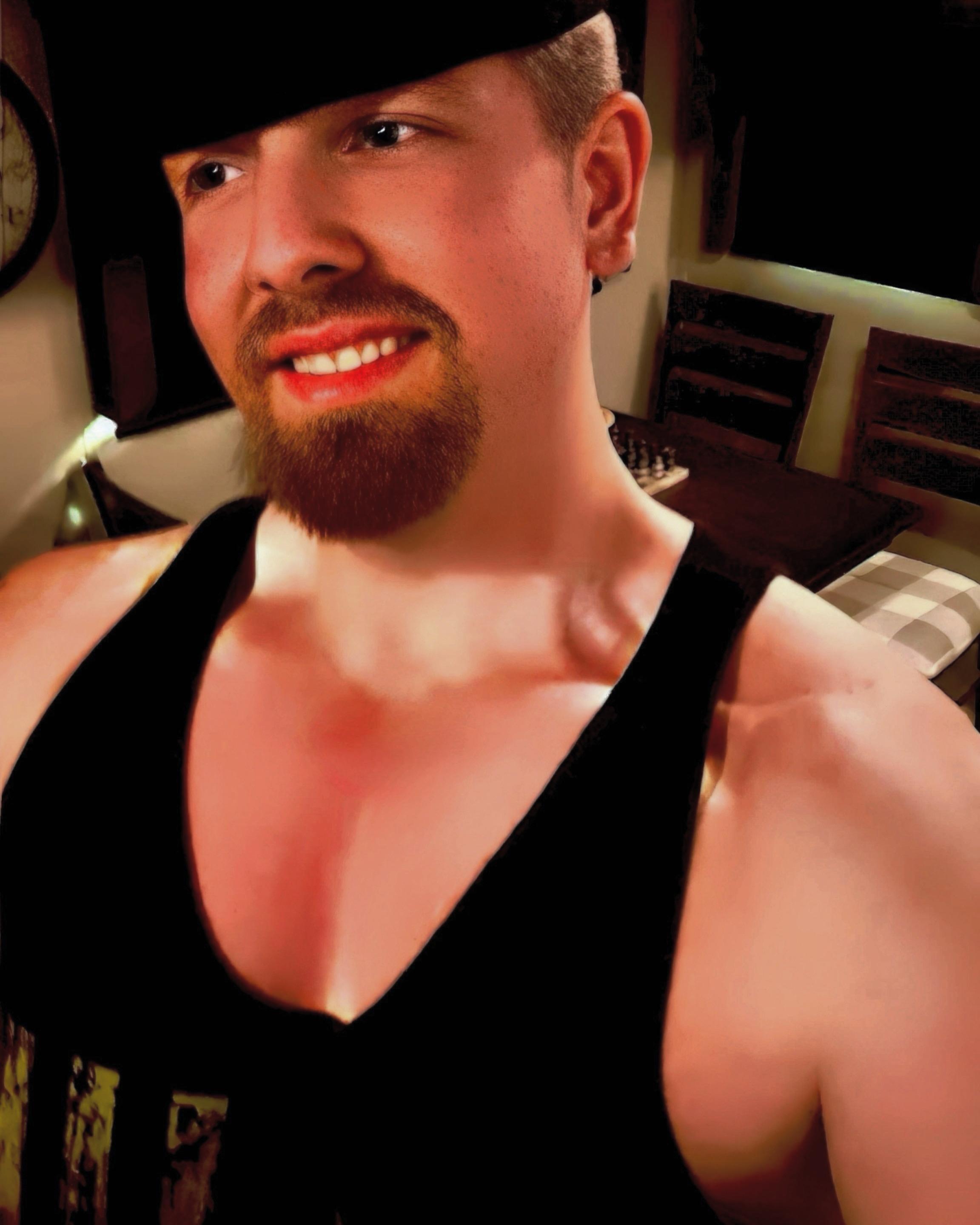 hornyhunk4 live from United States