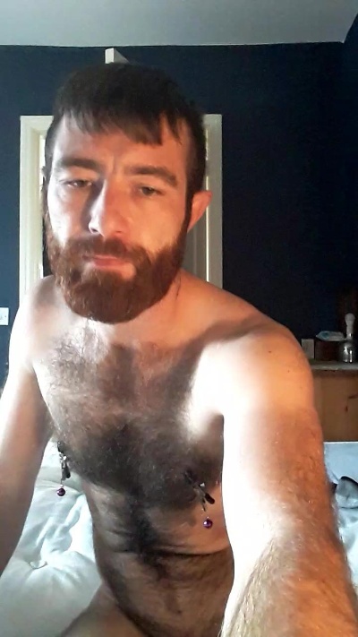 hunghairy_xxx live from United Kingdom