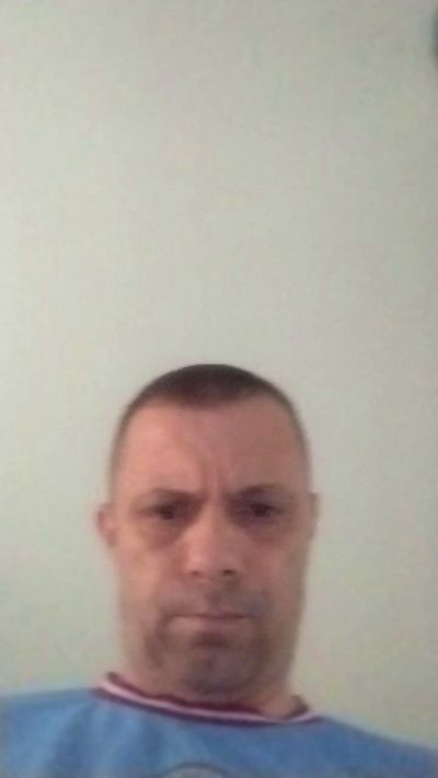 hungryass6969 live from United Kingdom