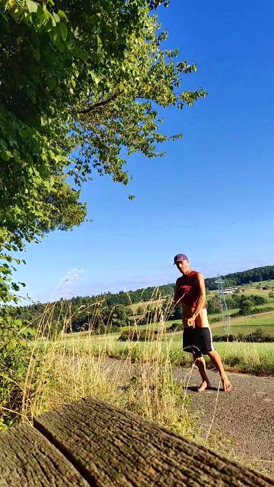 ichEnzian76 live from Germany
