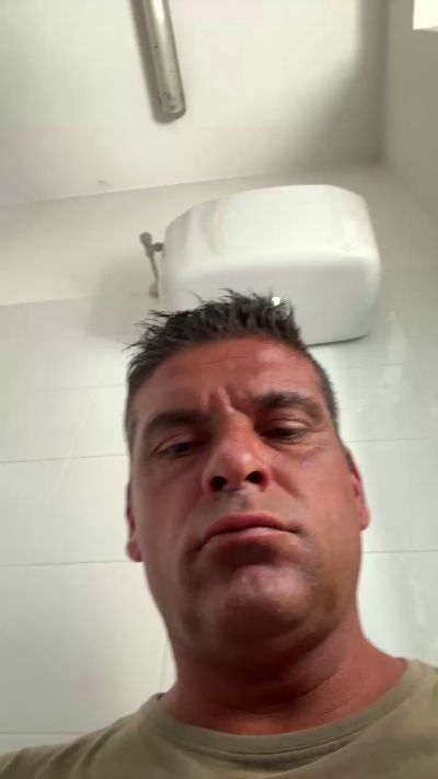 jhon2902 live from Italy