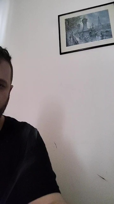 juanca_etche25 live from Argentina