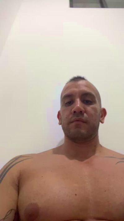 kevin3993 live from Colombia