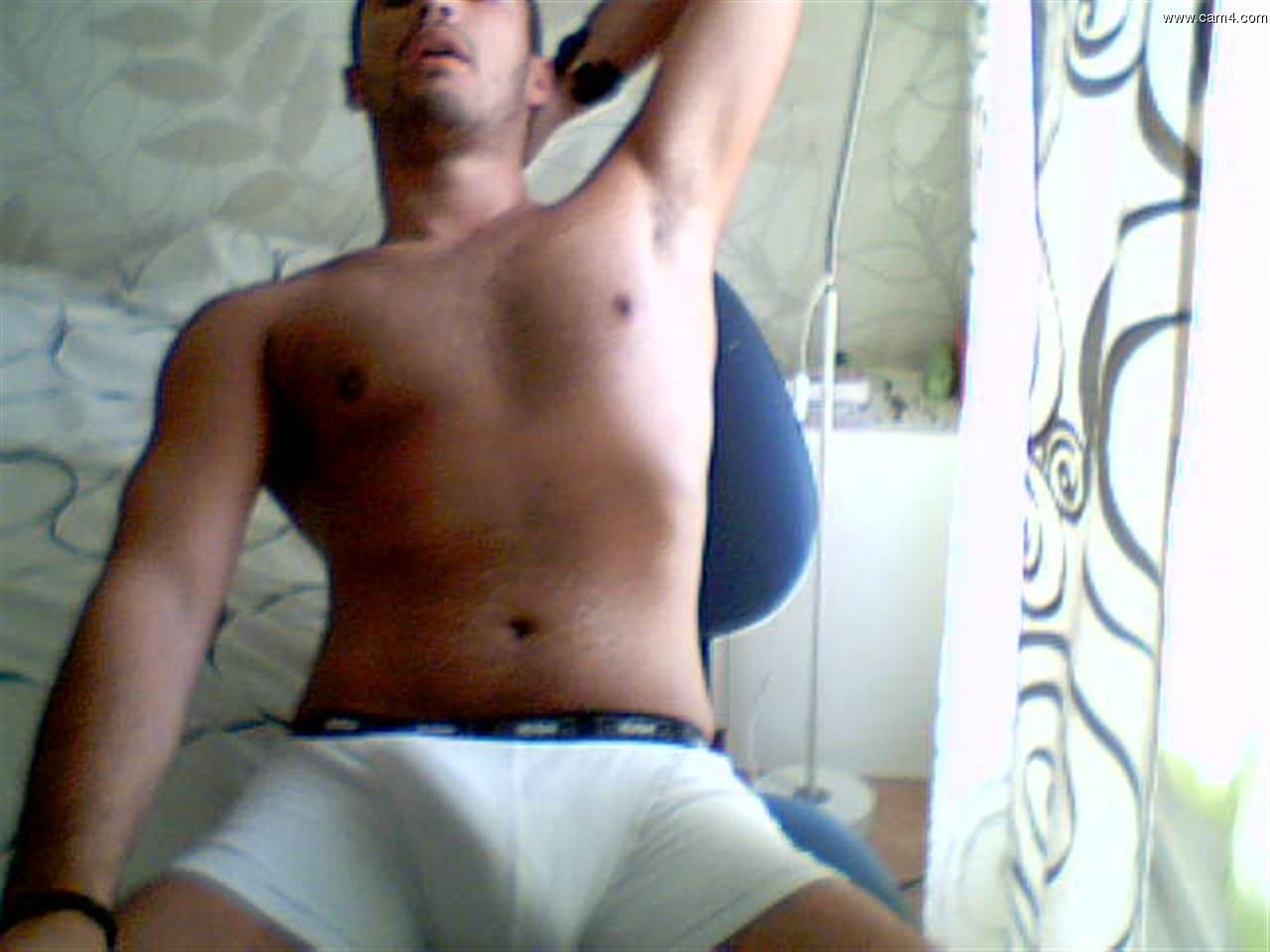 leo67070 live from France