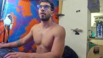leondevereda live from Colombia