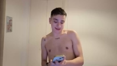 manuyuuu live from Spain