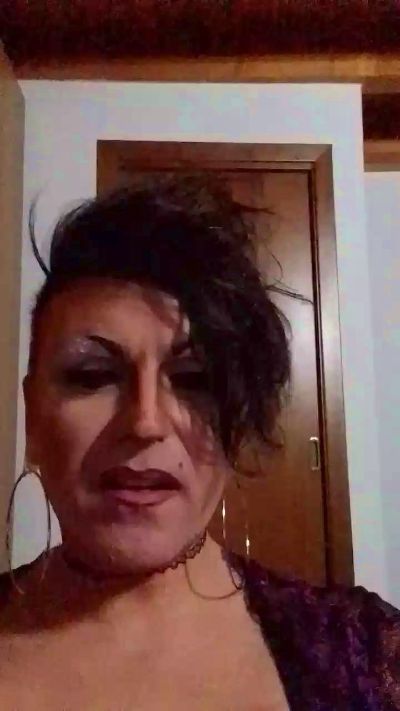 marikabarbi1 live from Italy