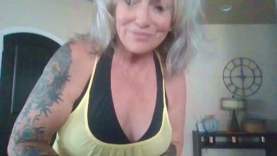 maureen24 live from United States