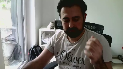 maxcruz2001 live from Germany