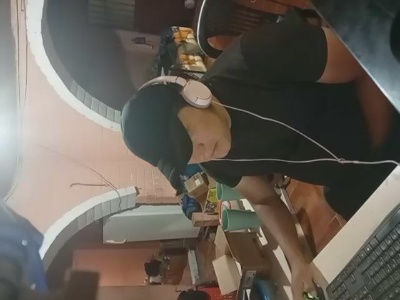 maxmad246 live from Ecuador