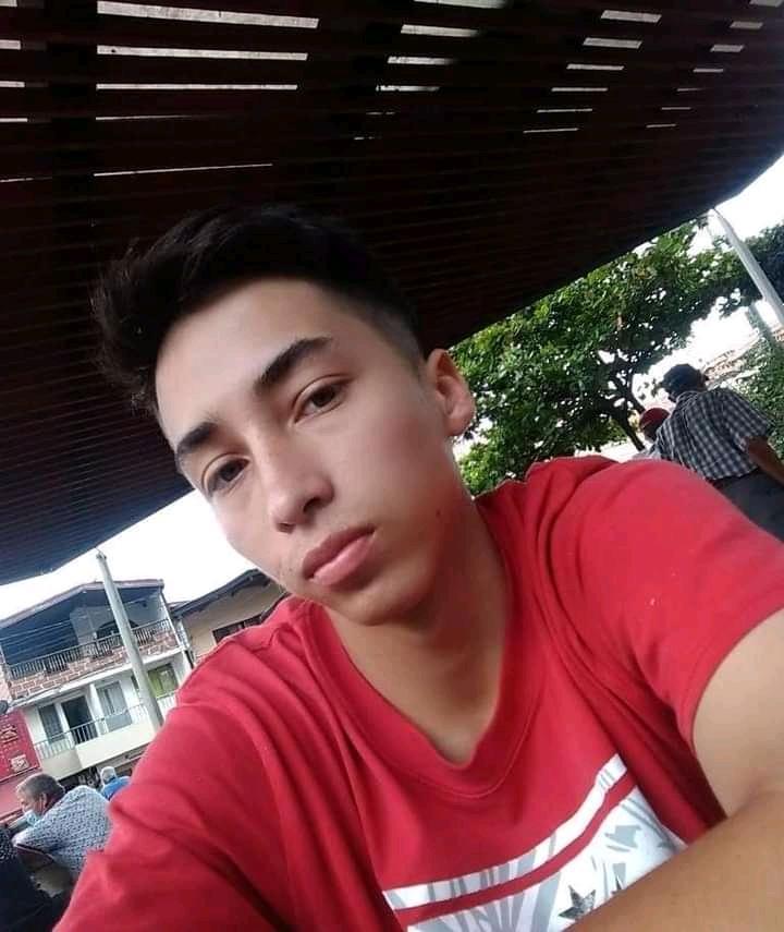 mike327173 live from Colombia