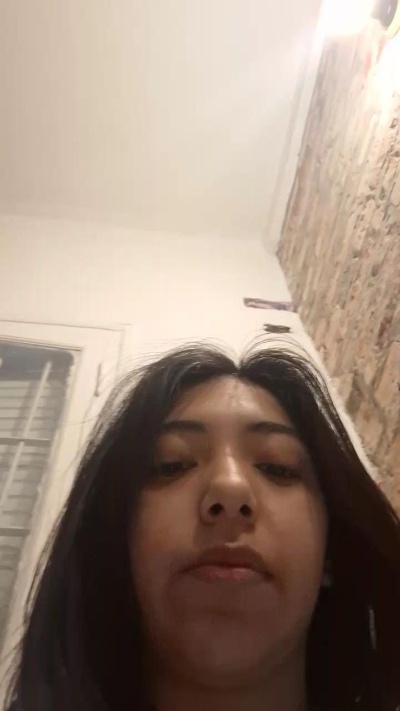 missapril01 live from Argentina