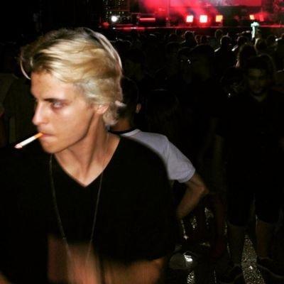 mnnshbyy26 live from Spain