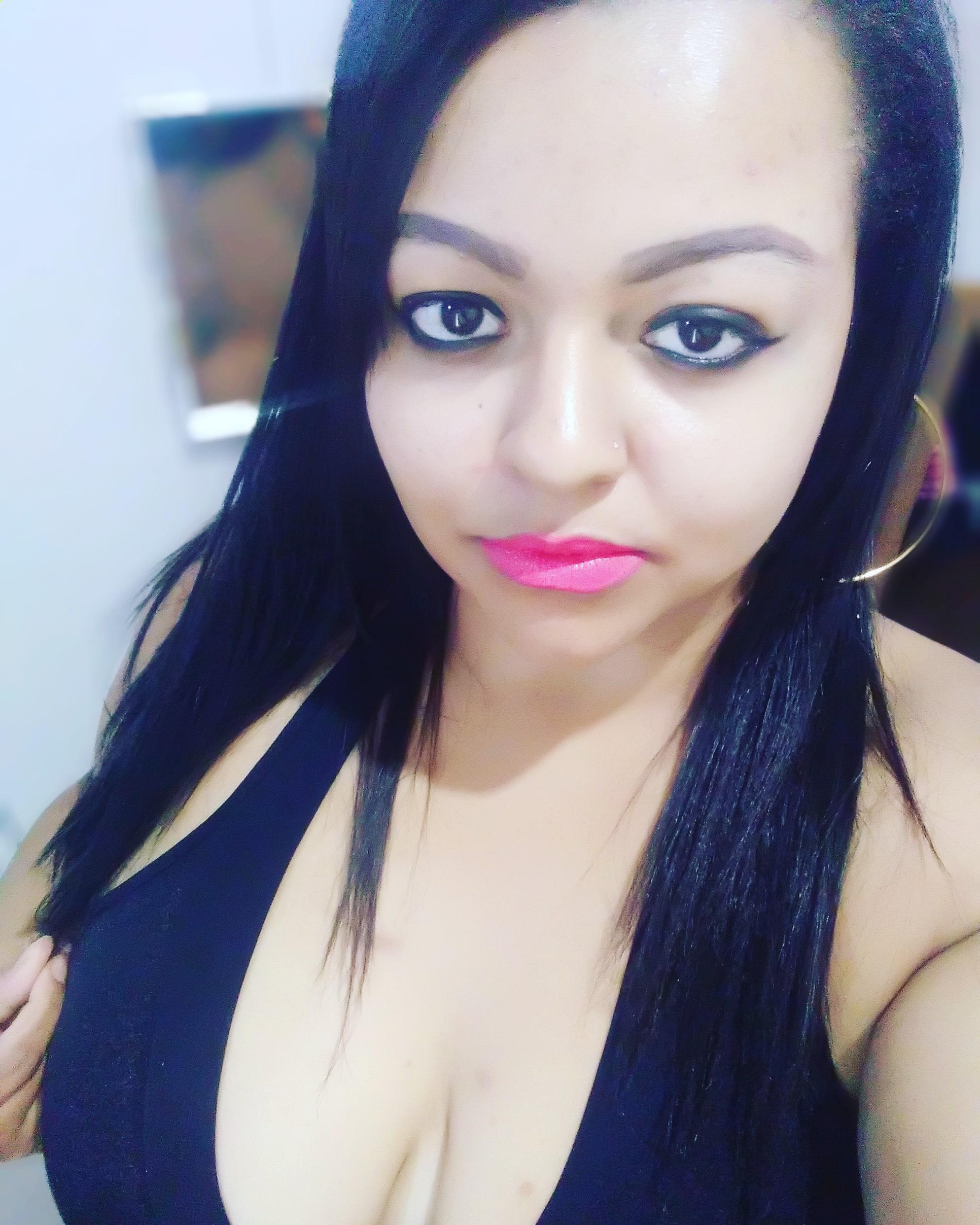 morenahot_hot2 live from Brazil