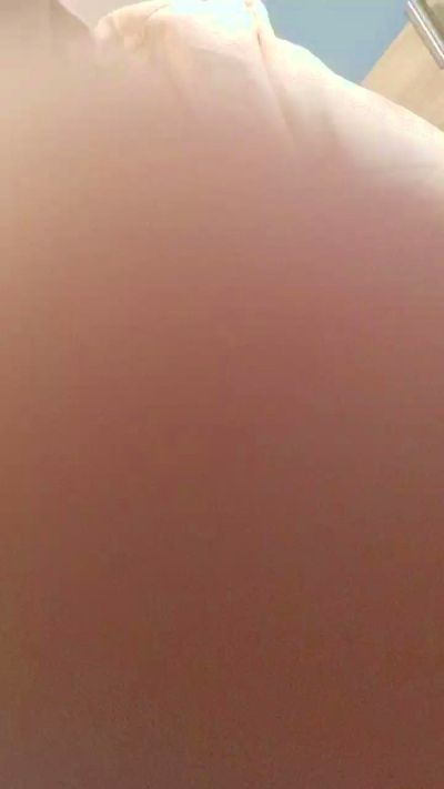 muffinmuncha live from United Kingdom