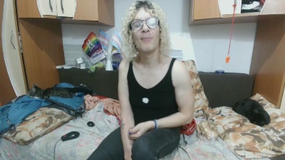 narcismanetoiu live from Romania