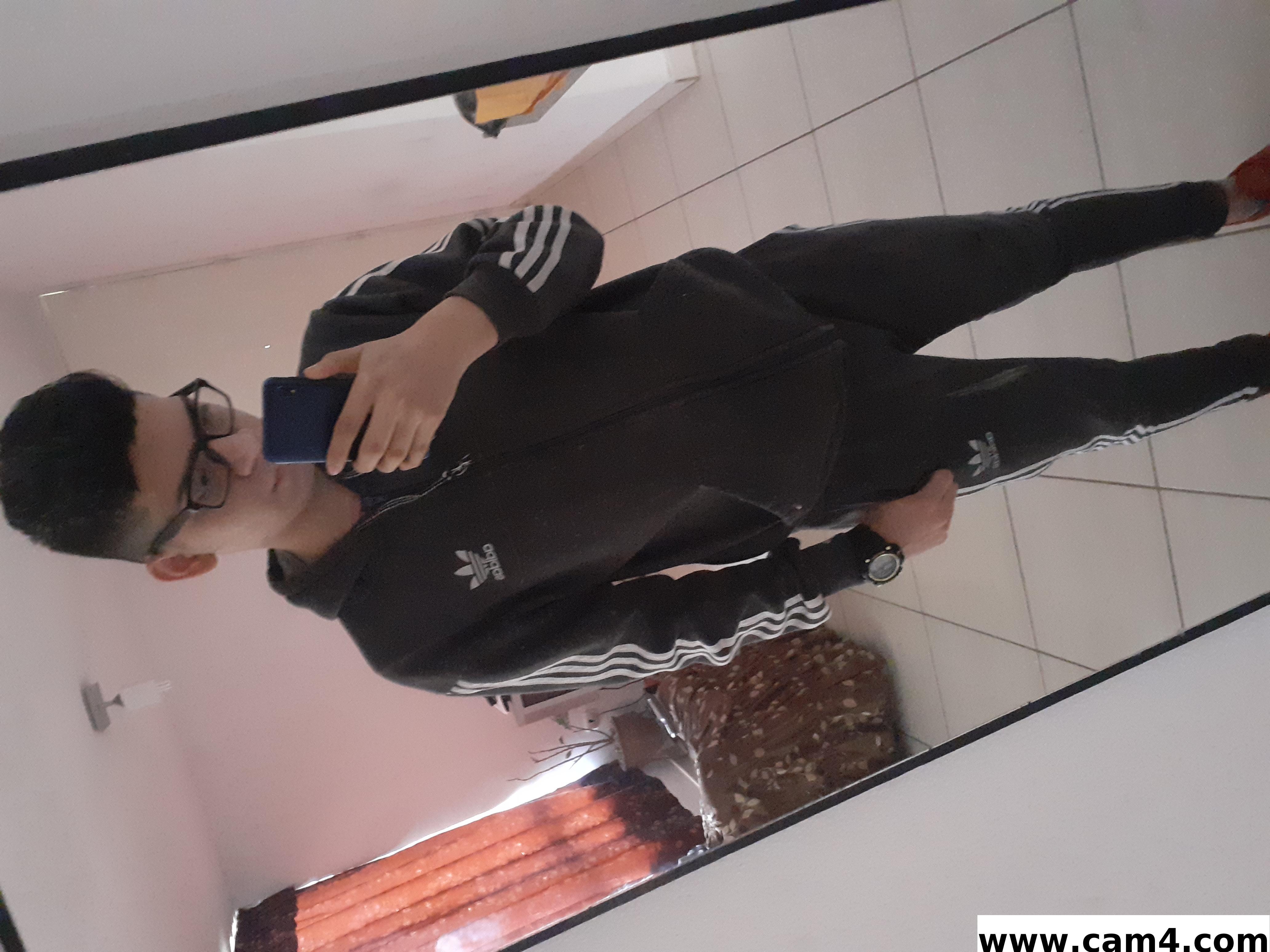 omar2333 live from Peru