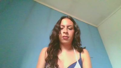 omiomikiss live from Chile
