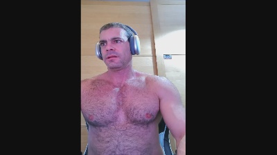 pablodavid15 live from Spain