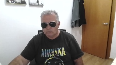 pitu68 live from Spain