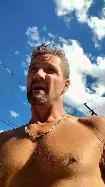 richie00731 live from United States